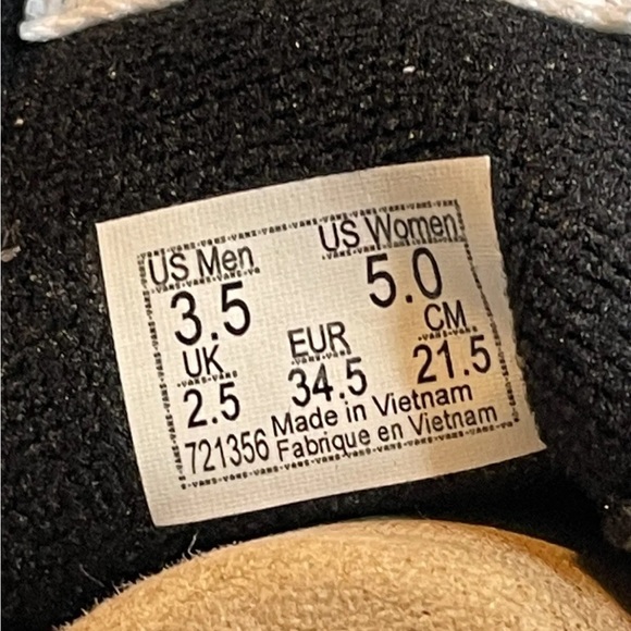 Vans - Picture 4 of 4